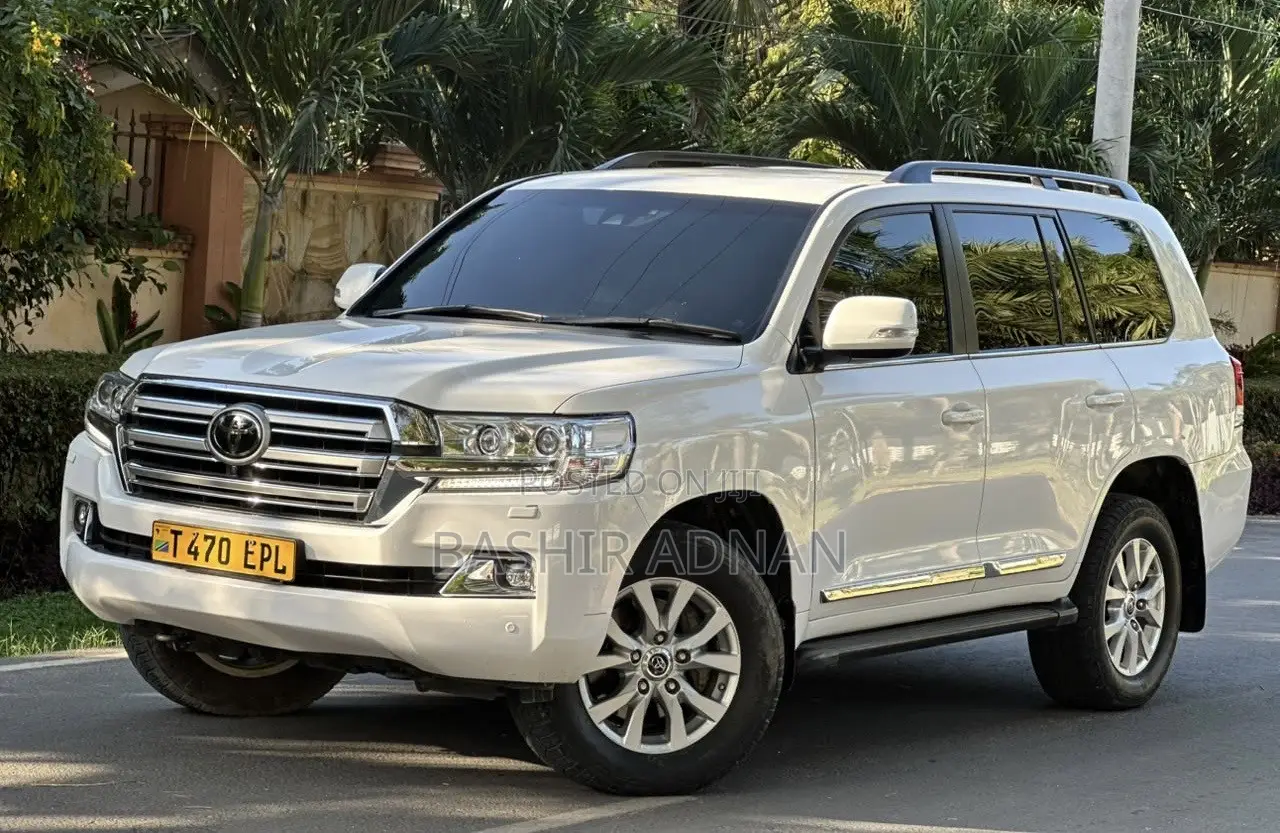 Toyota Land Cruiser 4.5 V8 TD 2020 White