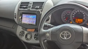 Toyota RAV4 2.0 4x4 2007 Gray