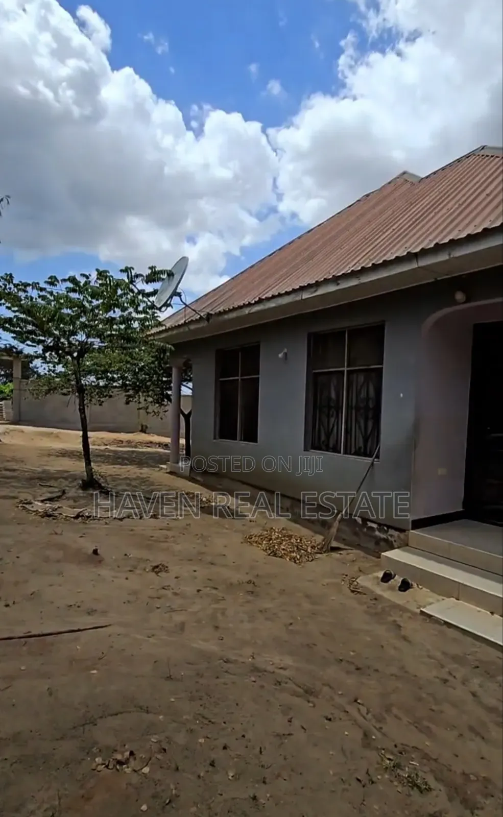 3bdrm House in Goba for sale