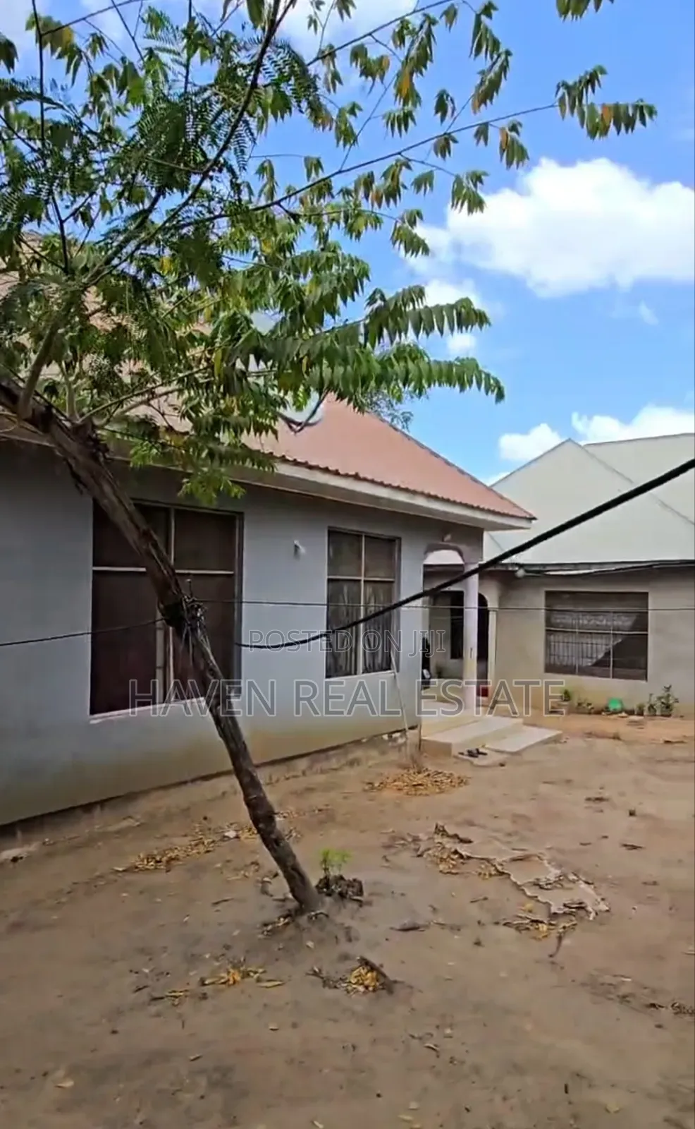 3bdrm House in Goba for sale