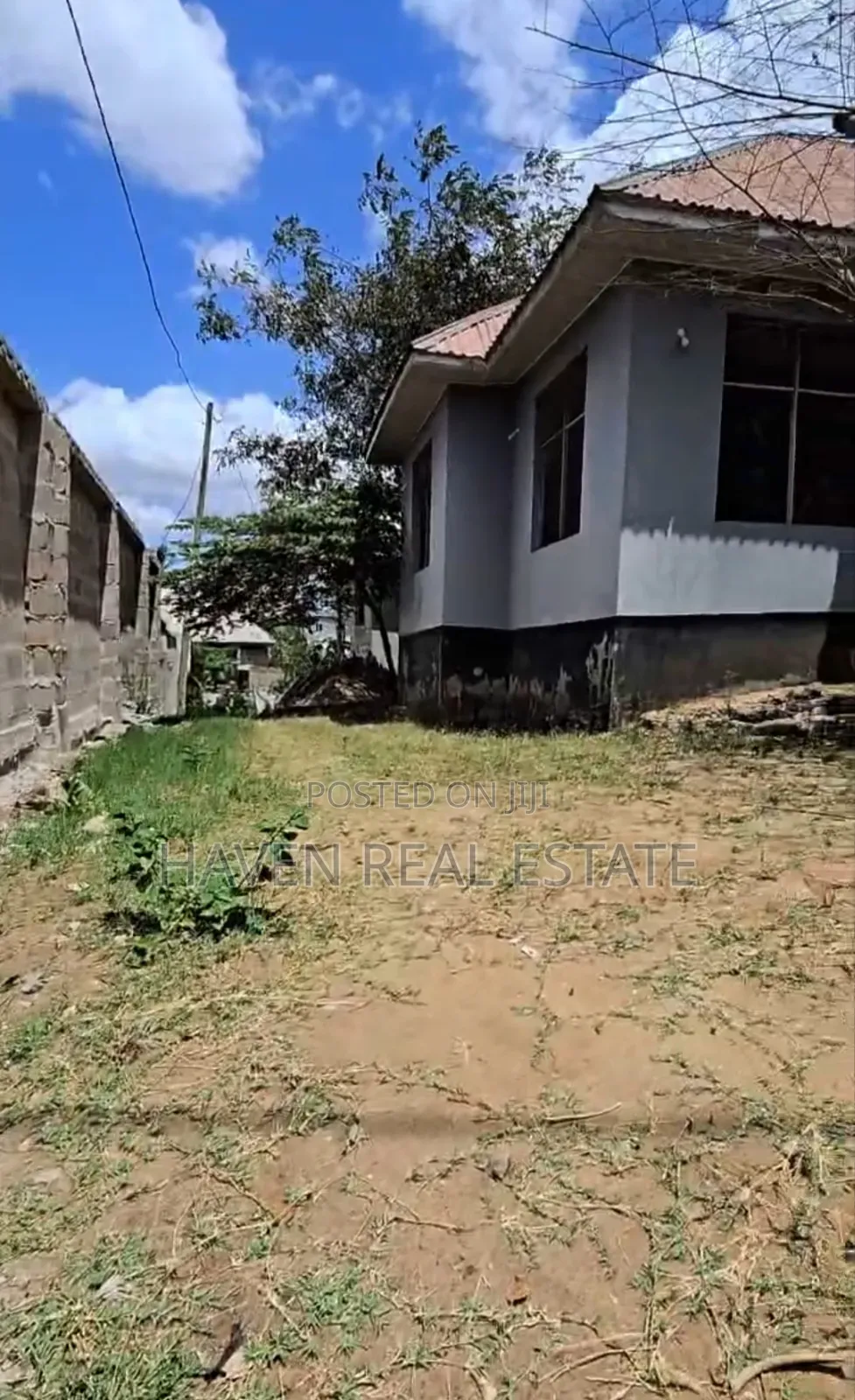 3bdrm House in Goba for sale