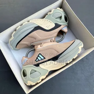 adidas Adiplene—monvaret Shoesbrand: Adidas Adiplene