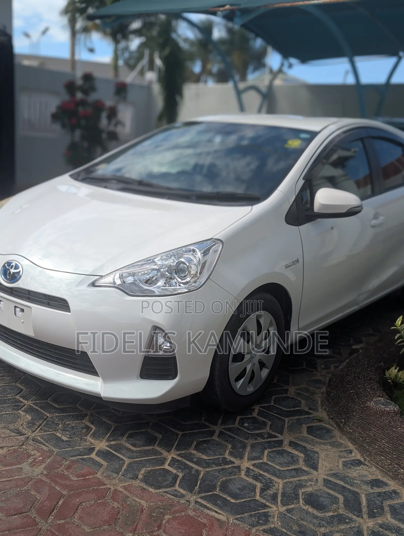 Toyota Aqua 2012 White