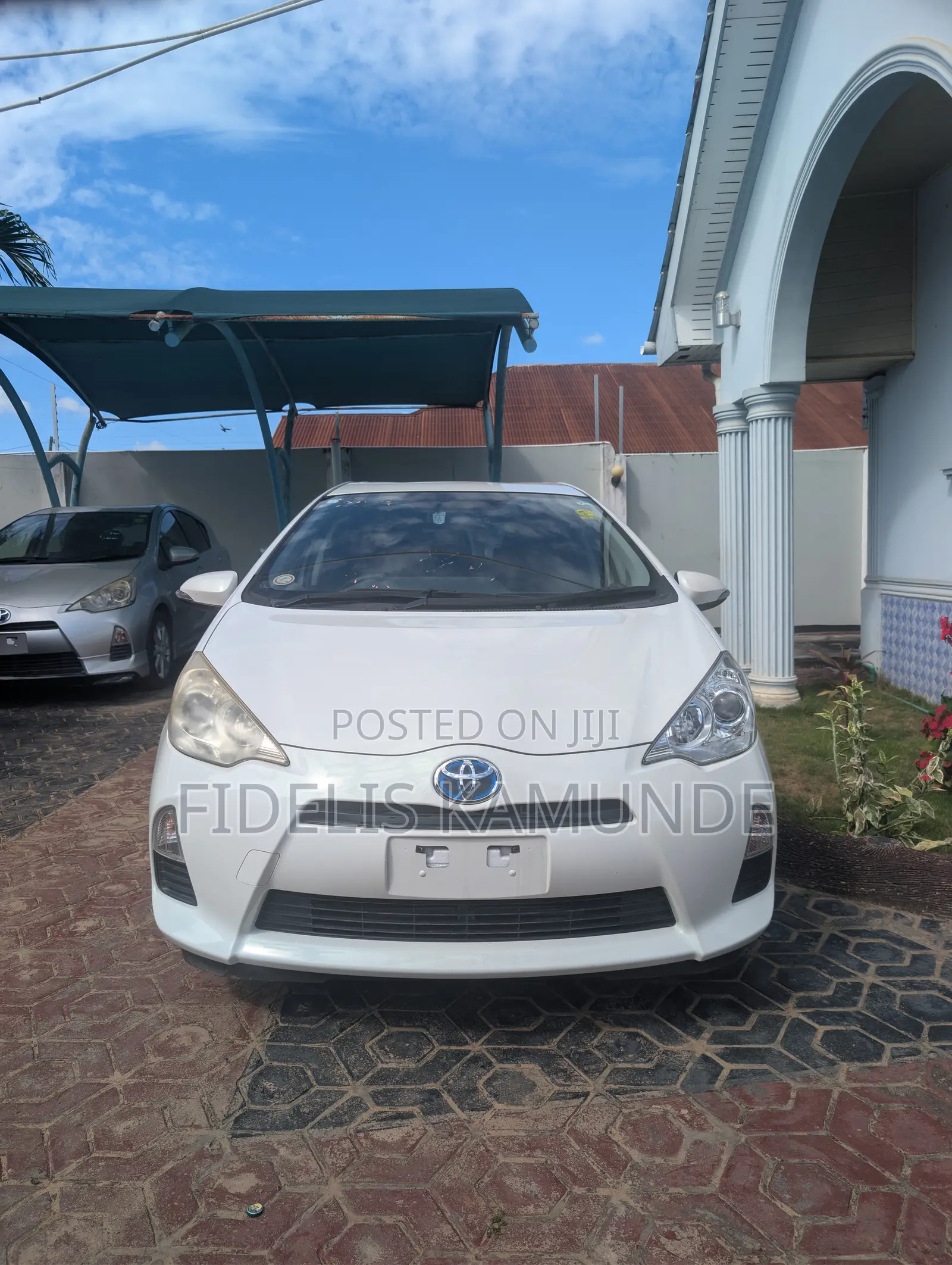 Toyota Aqua 2012 White