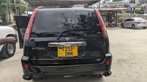 Nissan X-Trail 2.0 2007 Black