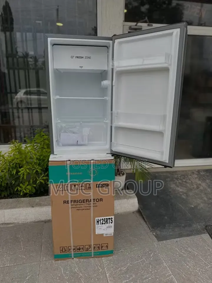 Hisense 90L Single Door Fridge (Model:H125RTS)Titanium Silver Finish