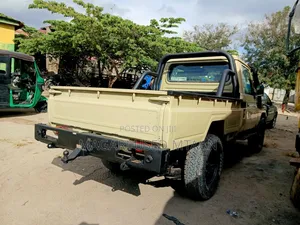 Toyota Land Cruiser 79 Series 2009 Beige