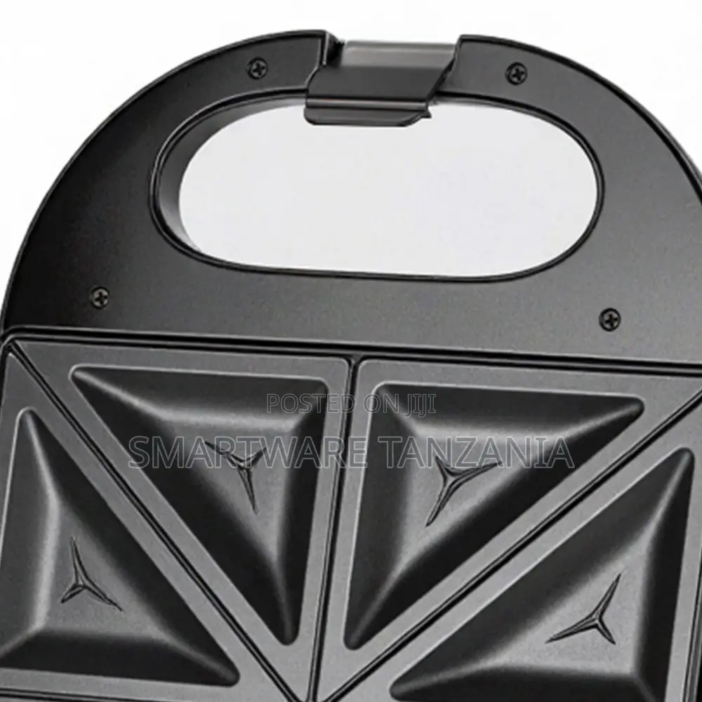 R-230 Sandwich Maker With Non-Stick Plates, 4-Slice Capacity, Black