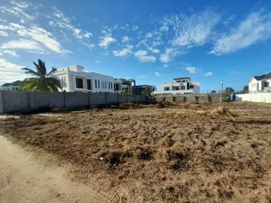 Kiwanja Kinauzwa Kigamboni Kibada