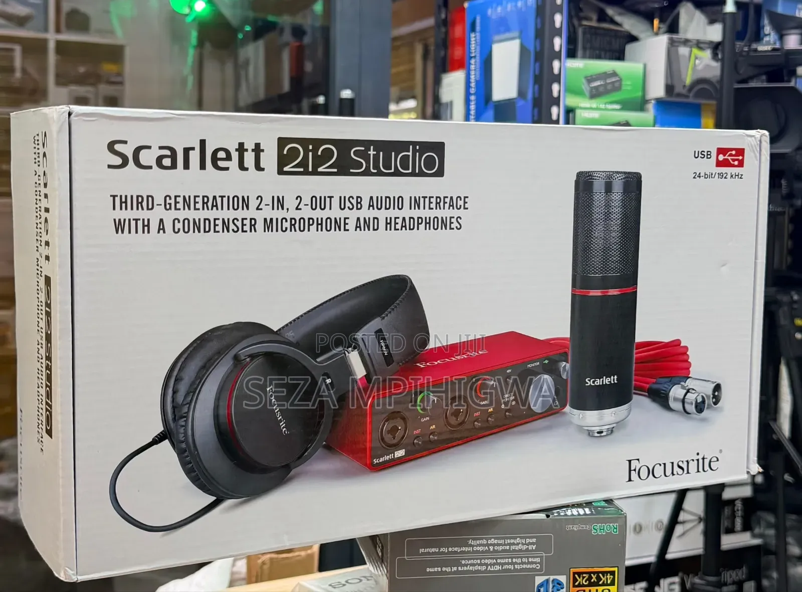 Focusrite Scarlett 2i2 Studio 3rd Gen – USB Audio Interface + Mic