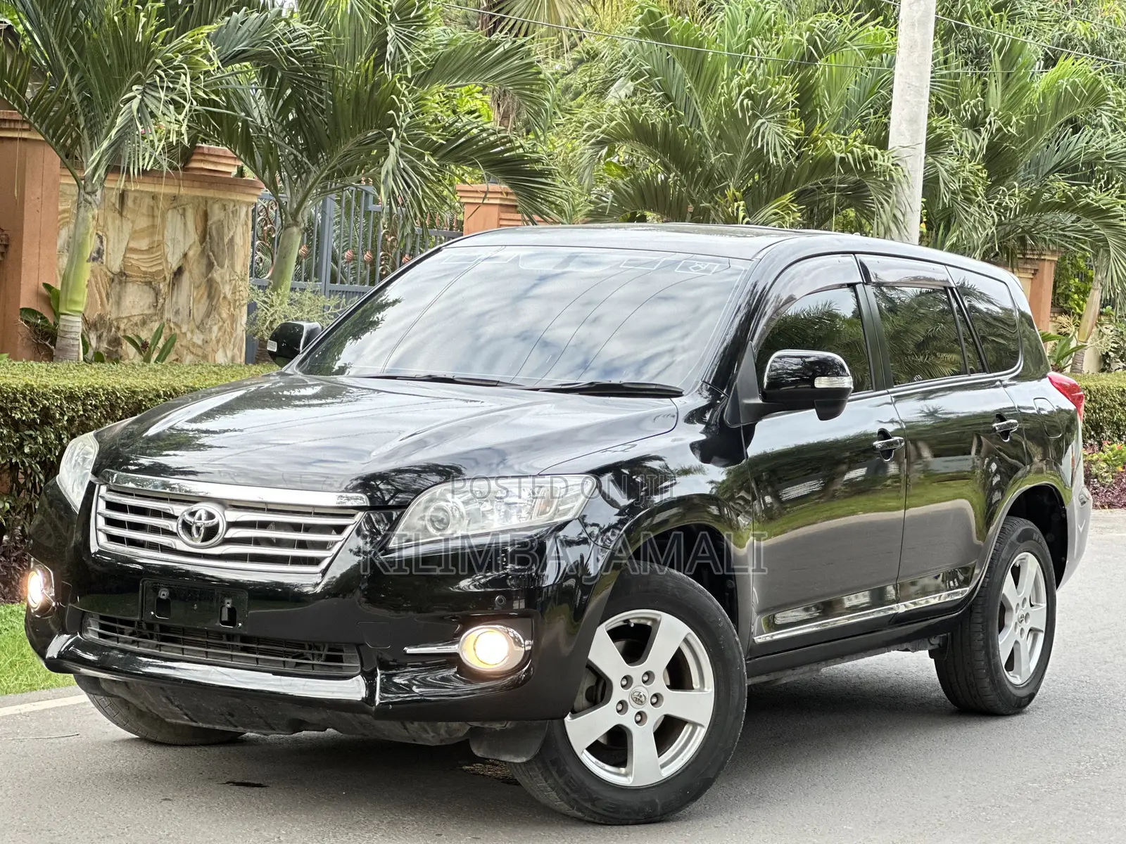 Toyota Vanguard 2010 Black