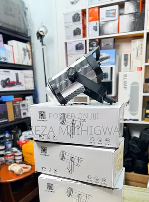 Bokelai BK-300Bi Professional LED Video Light. Hii Ni Taa Ya