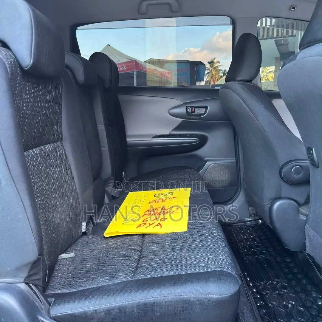 Toyota Wish 2011 Black