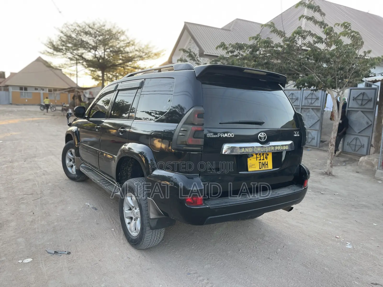 Toyota Land Cruiser 2005 Black