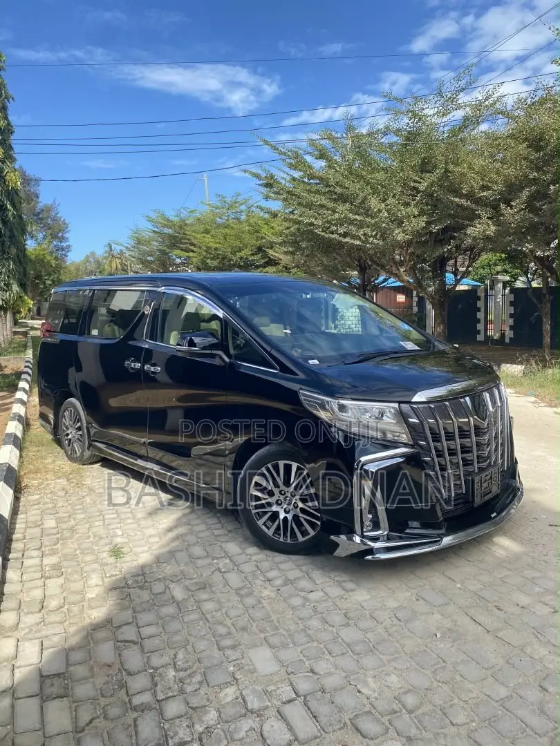 Toyota Alphard 2.5 Petrol AWD 2017 Black