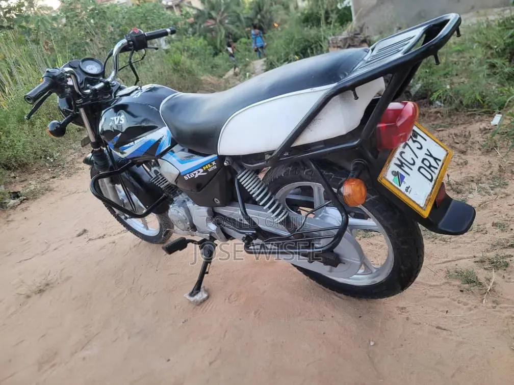 TVS HLX 125 2025 Black