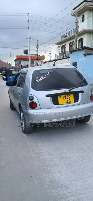 Toyota Starlet 2001 Silver