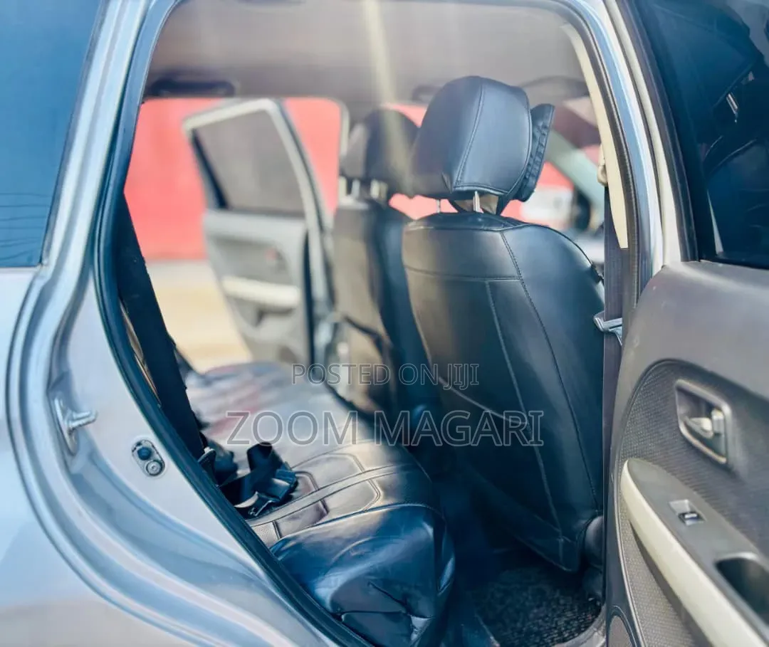 Toyota IST 2003 Silver