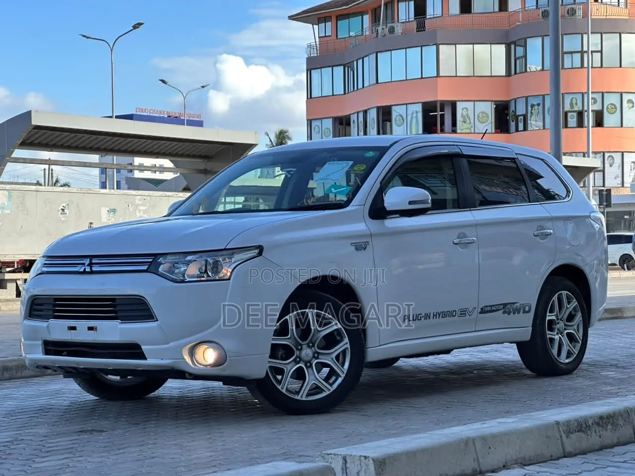 Mitsubishi Outlander 2.0 PHEV AWD 2013 Black