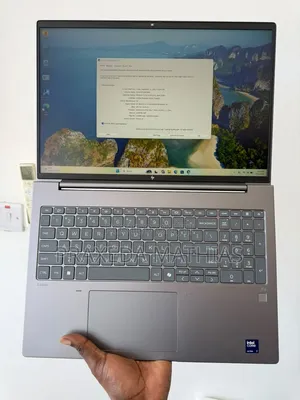 New Laptop HP ZBook Firefly 16 G10 16GB Intel Core Ultra 7 SSD 512GB