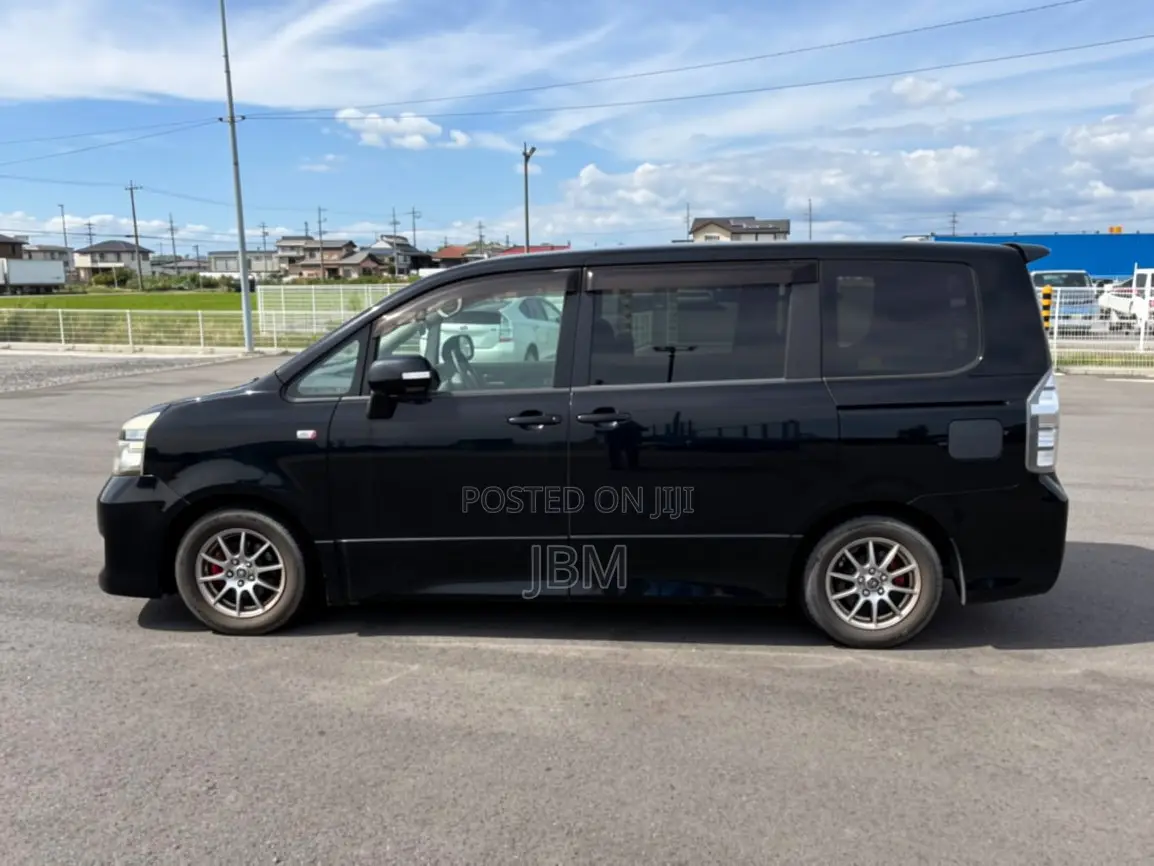 Toyota Voxy ZS G's 2WD 8-Seater 2010 Black