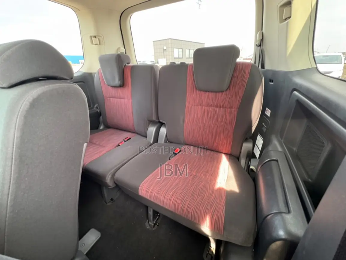 Toyota Voxy ZS G's 2WD 8-Seater 2010 Black