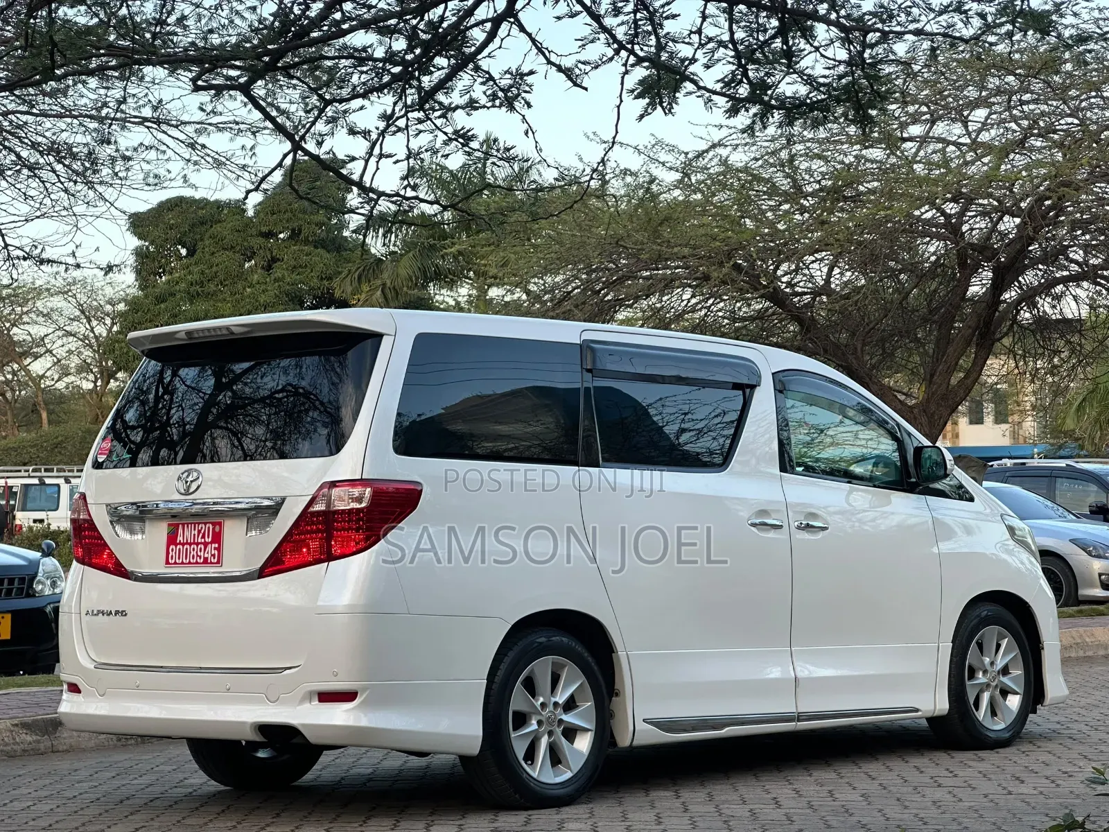 Toyota Alphard 2009 White