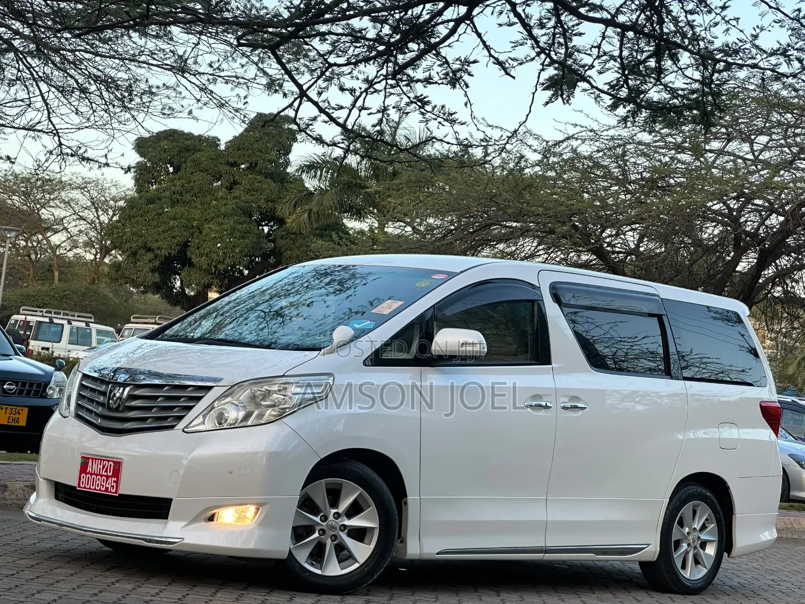 Toyota Alphard 2009 White