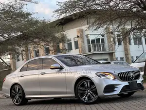 Mercedes-Benz E200 2016 Silver