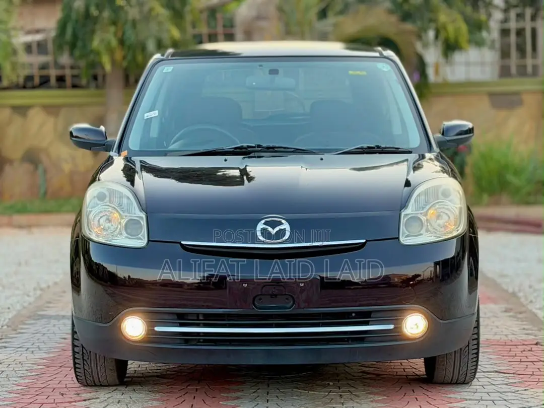 Mazda Verisa 2010 Purple