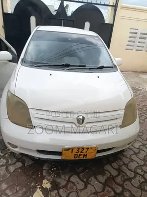 Toyota IST 2003 White