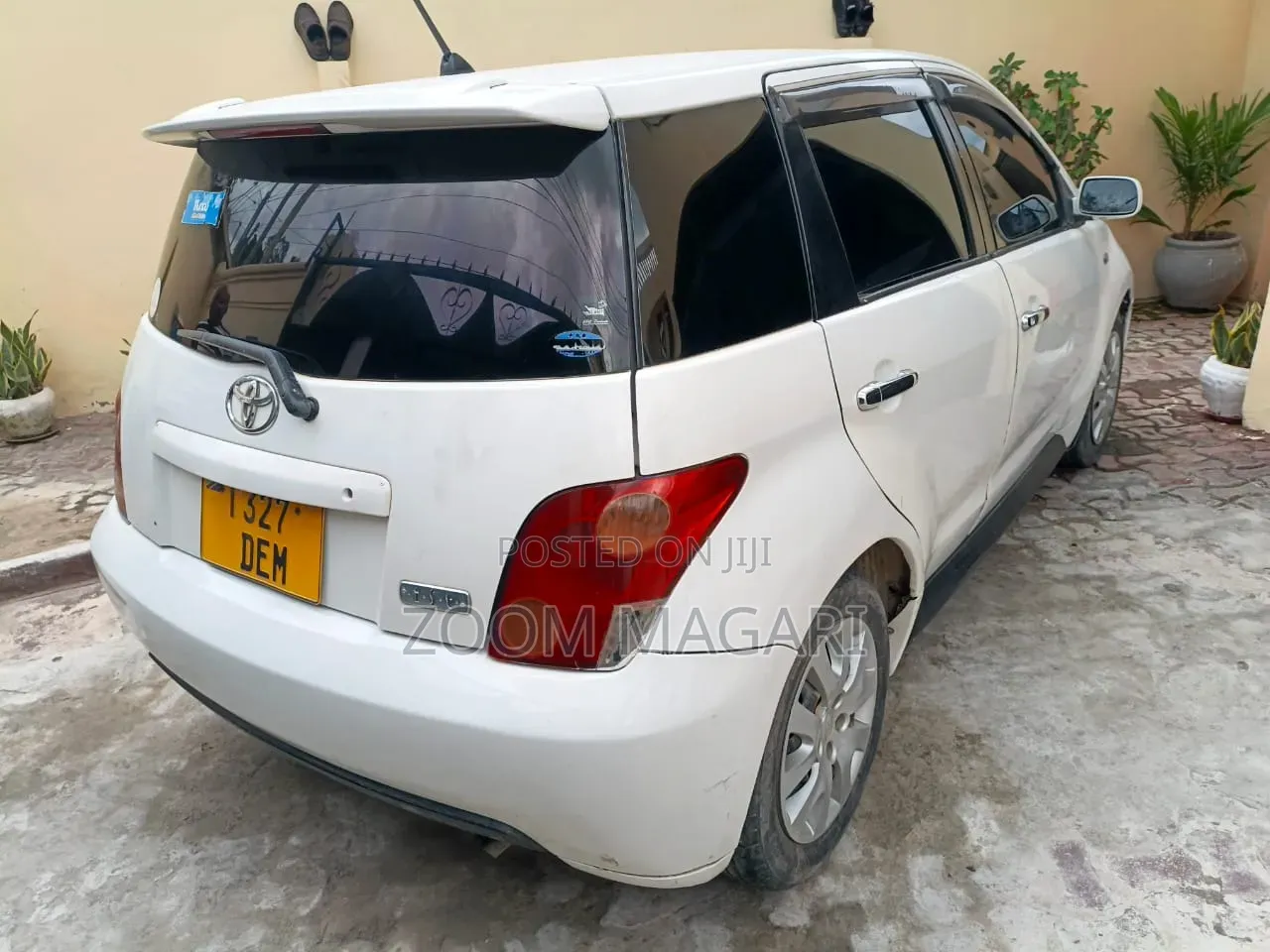 Toyota IST 2003 White