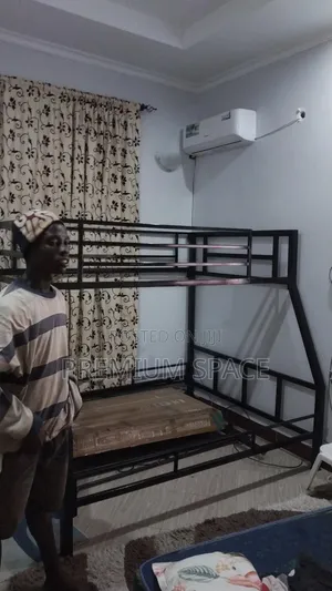 Vitanda Vya Chuma Double Deka