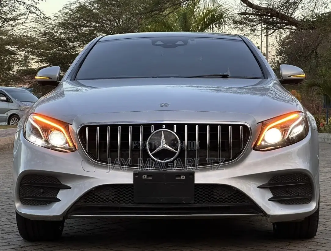 Mercedes-Benz C200 2016 Silver