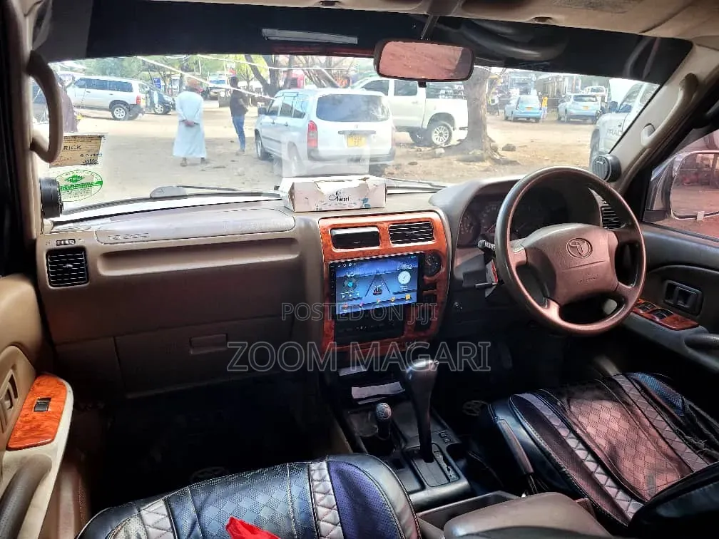 Toyota Land Cruiser Prado 2004 Silver