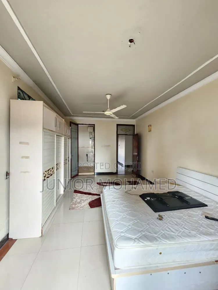 4bdrm Apartment in Dalali Junior The, Mikocheni for rent