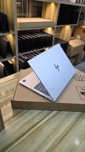 New Laptop HP EliteBook 8 G1i 16GB Intel Core Ultra 7 SSD 512GB