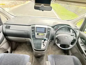 Toyota Alphard 2005 Pearl