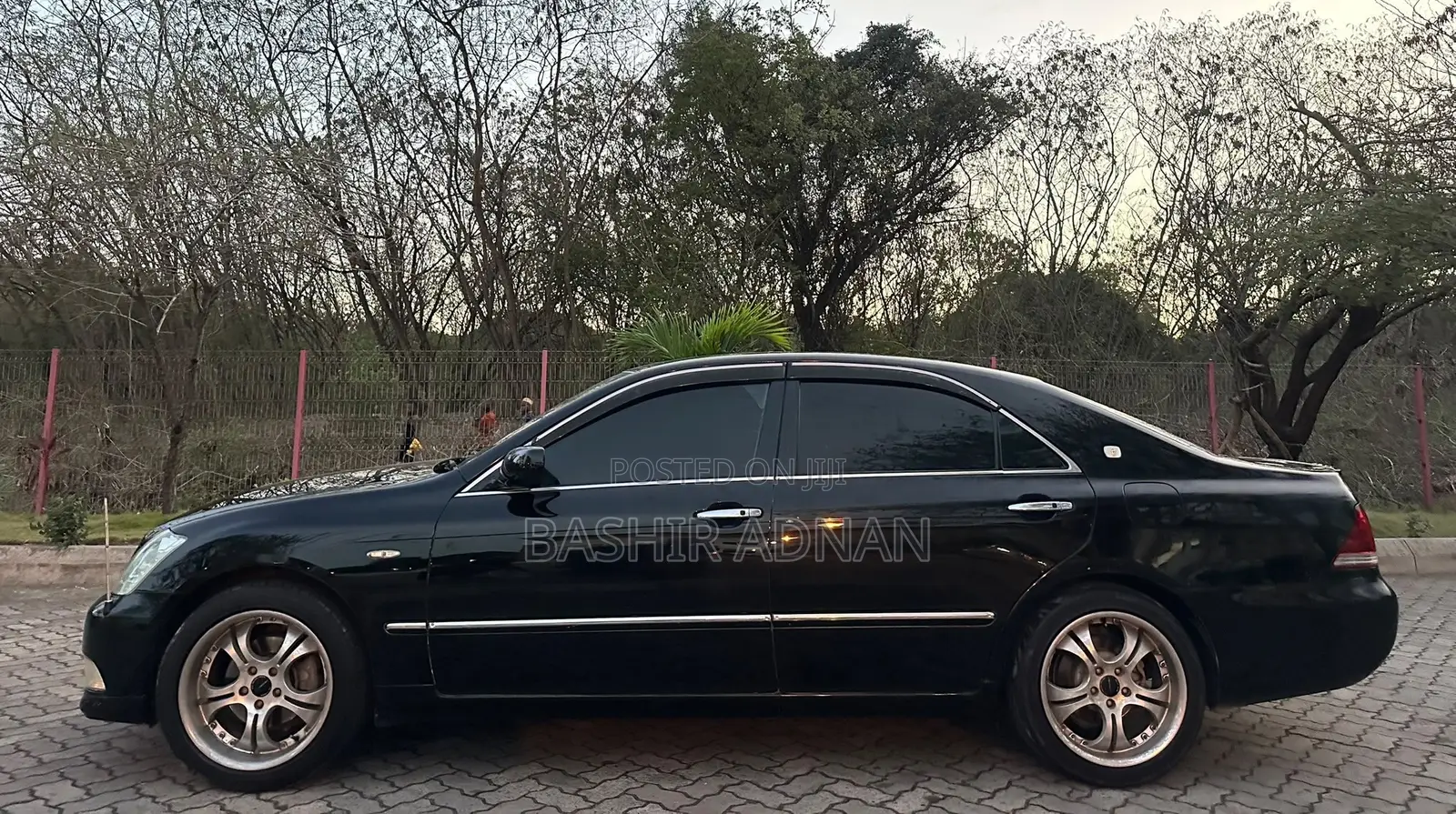 Toyota Crown 2005 Black