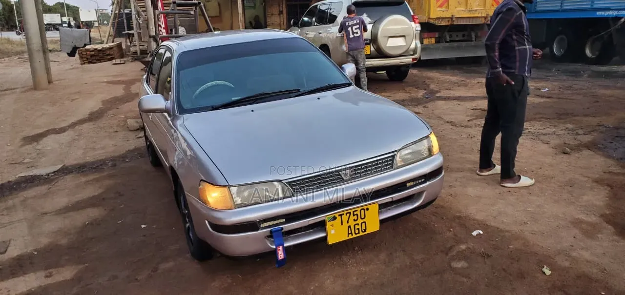 Toyota Corolla 1991 Silver