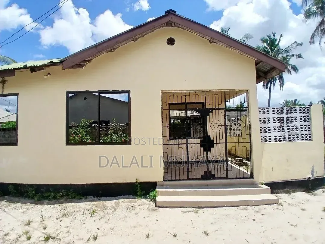 3bdrm House in Sondombwa Street, Pugu for sale