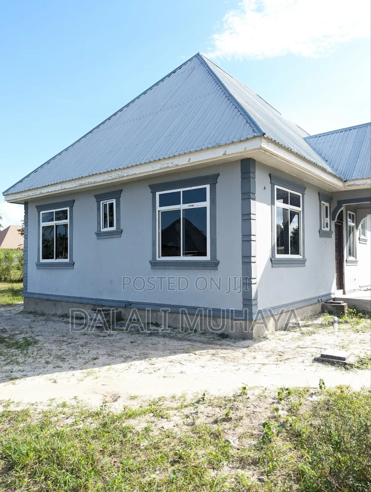 3bdrm House in Njia 4 Kwa Muhaya, Kitunda for sale