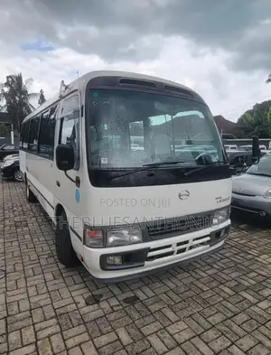 Toyota Coaster 2006 White