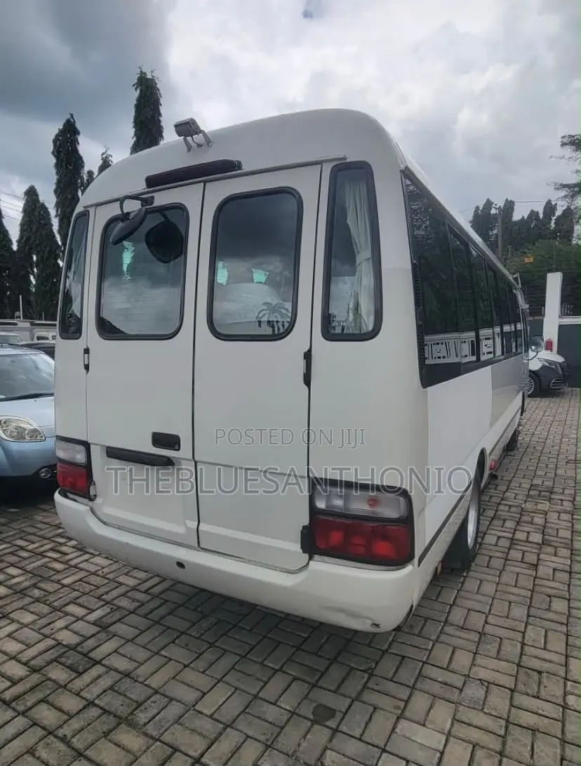 Toyota Coaster 2006 White