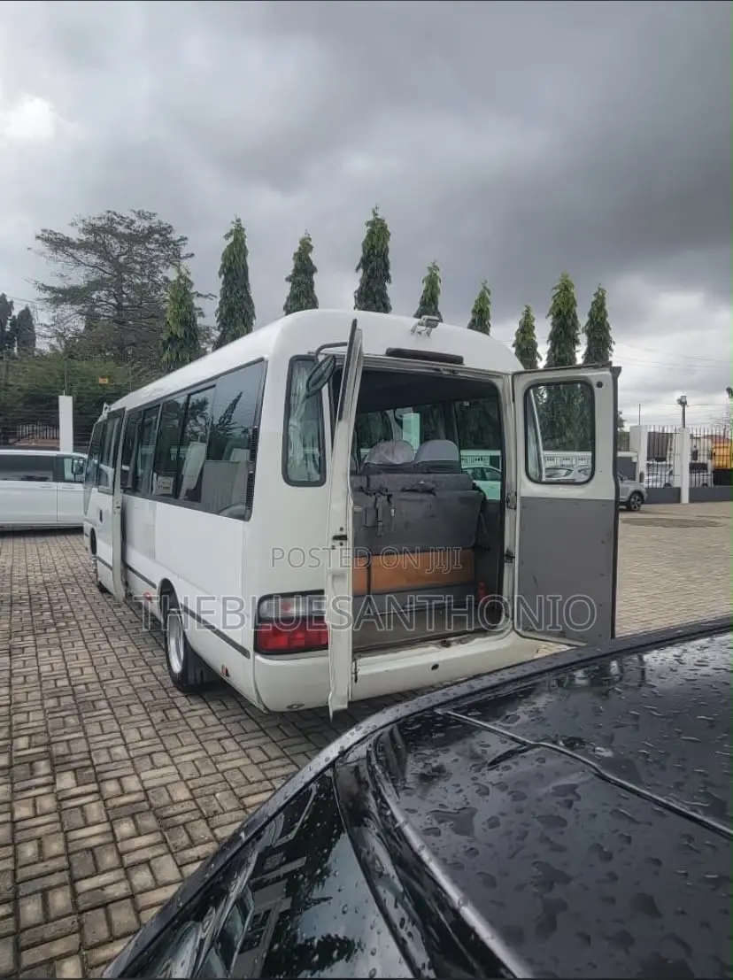Toyota Coaster 2006 White