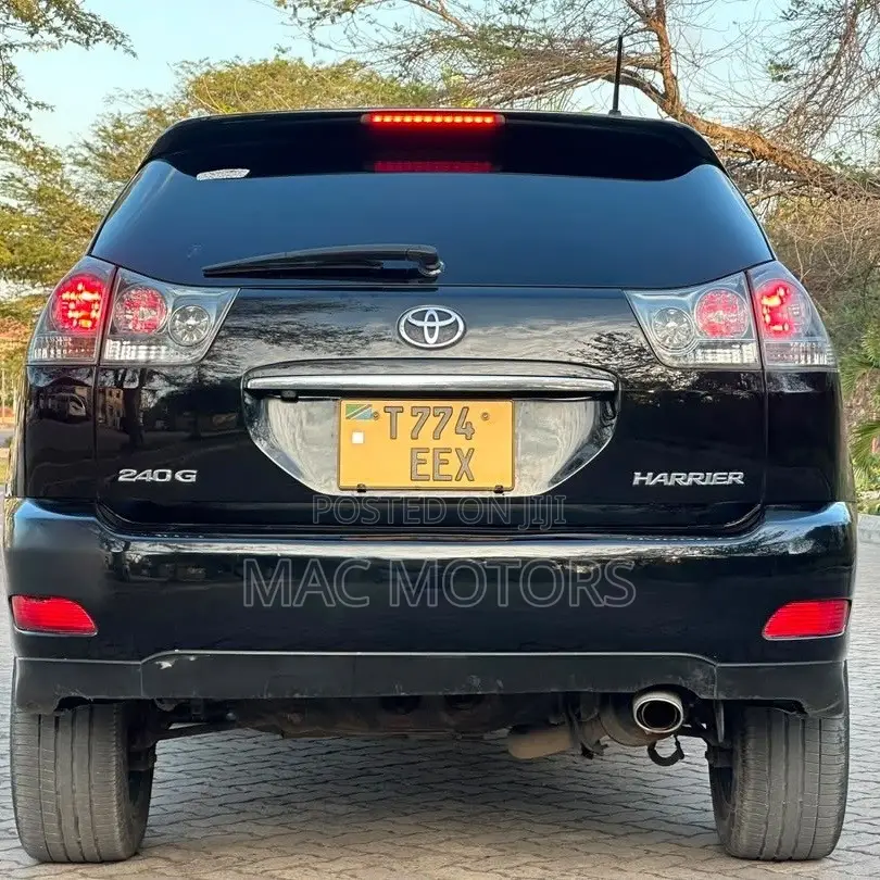 Toyota Harrier 2.4 2005 Black
