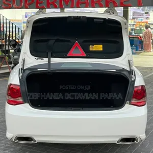 Toyota Crown 2009 White