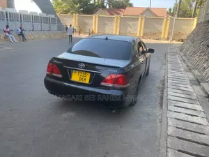 Toyota Crown 2006 Black