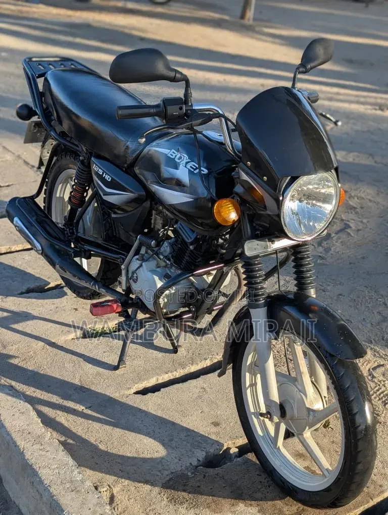 Bajaj Boxer 125 2026 Black