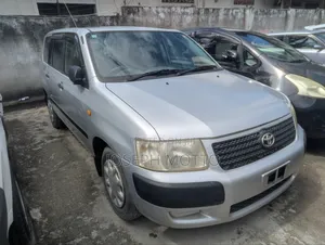 Toyota Succeed 2005 Silver